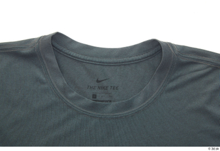 Clothes   289 clothing grey t shirt 0001.jpg